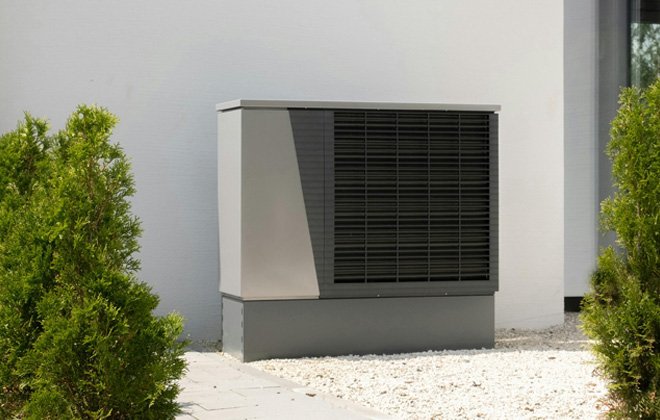 21 solar panels and heat pumps 660x420